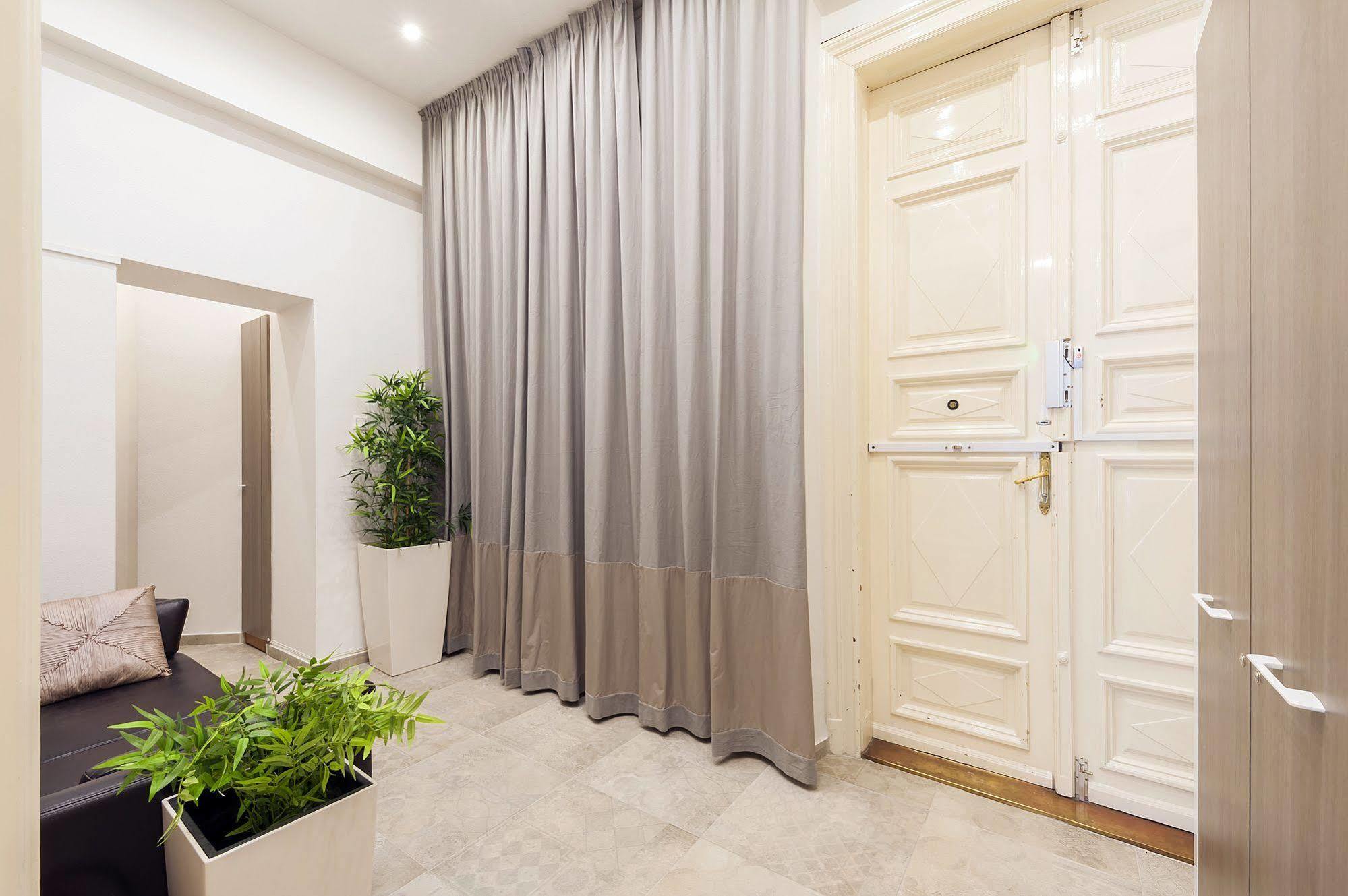 Play Apartments Budapest Exterior photo